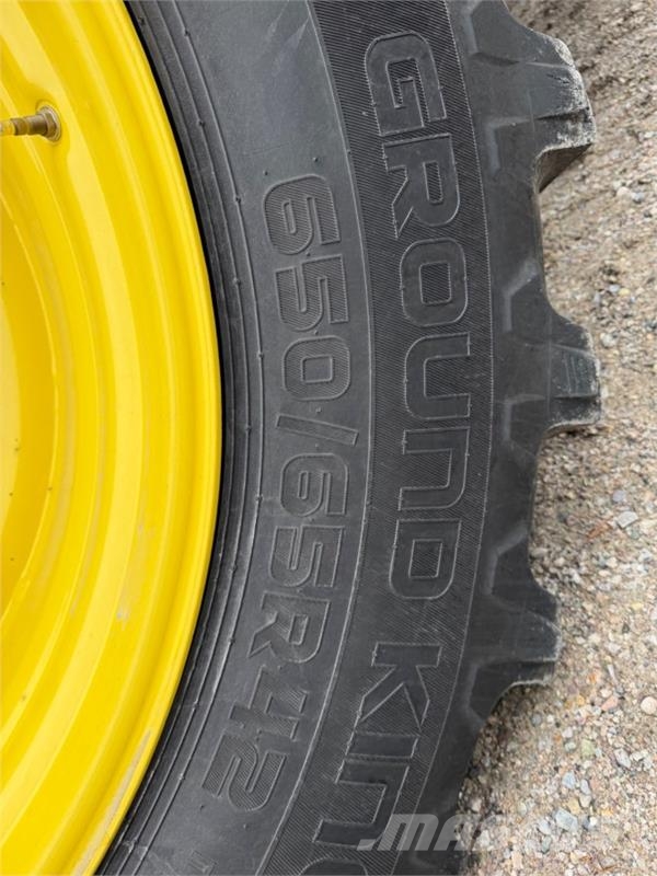 John Deere 6155 R Tractors