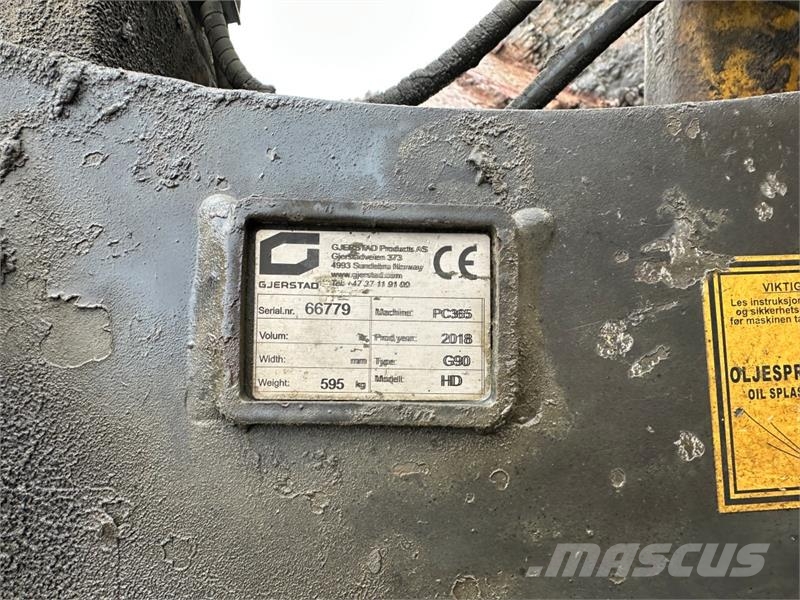Komatsu PC 360 LC-10 gravemaskin med G90 feste حفارات زحافة