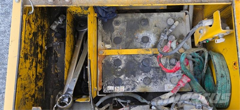 Komatsu PC490LC-11 Beltegraver