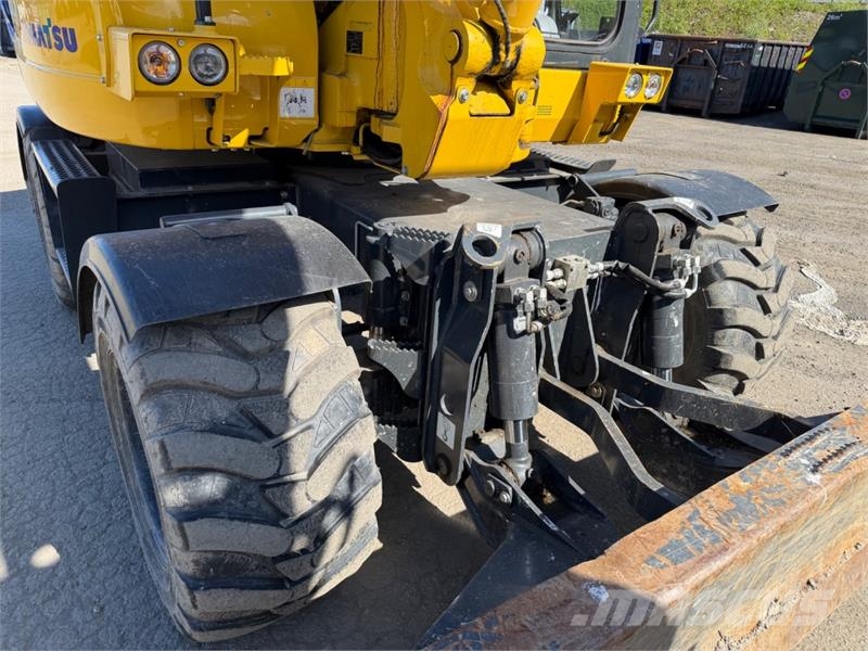 Komatsu PW98 MR Hjulgraver med knekkbom, skjær, støttelabb Crawler excavators