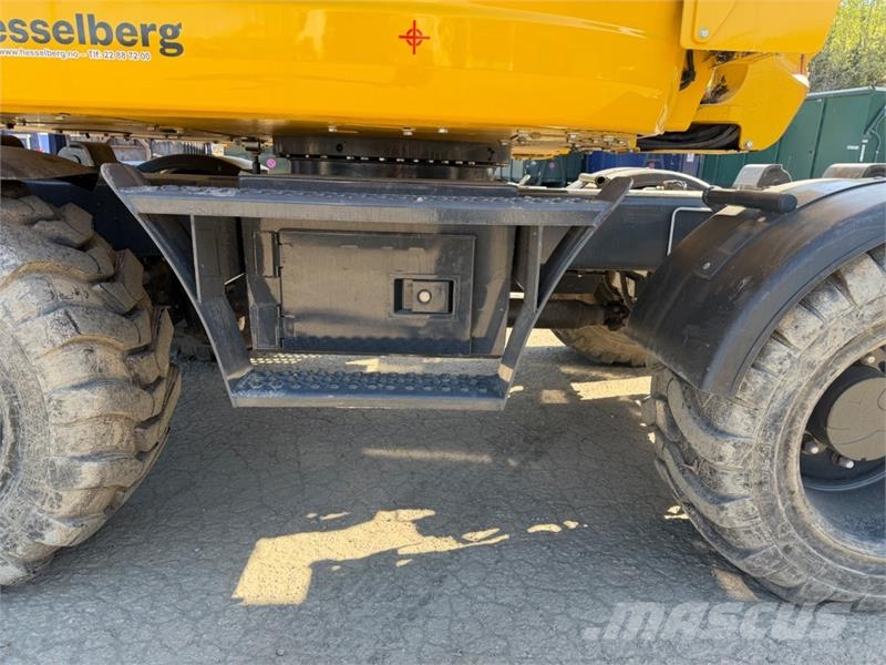 Komatsu PW98 MR Hjulgraver med knekkbom, skjær, støttelabb Crawler excavators