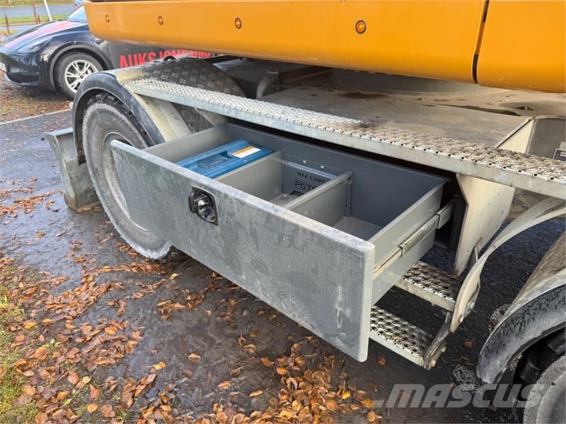 Liebherr A 916 Compact Litronic - FULLSPEKET MED EKSTRA UTS Beltegraver