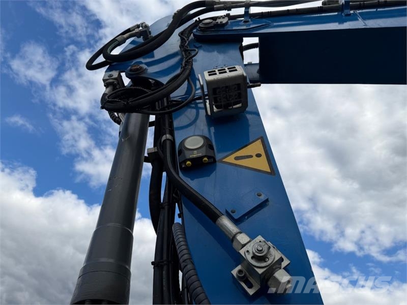 Liebherr R914 compact S 履带挖掘机