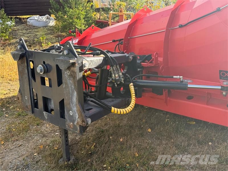  Mahlers DPF diagonal plog - 3,70m - Nytt slitestål Alte accesorii tractor