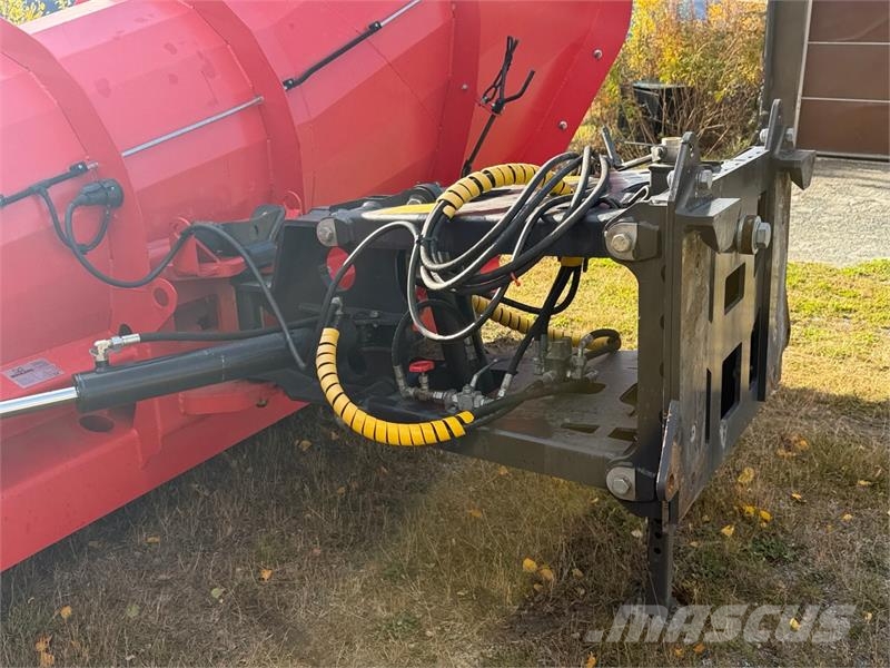  Mahlers DPF diagonal plog - 3,70m - Nytt slitestål Alte accesorii tractor