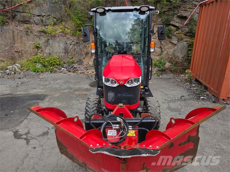 Massey Ferguson 1740 M Tractoren