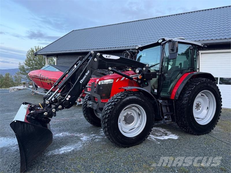 Massey Ferguson 5711 Traktorji