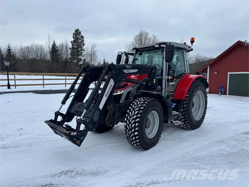Massey Ferguson 5S.145