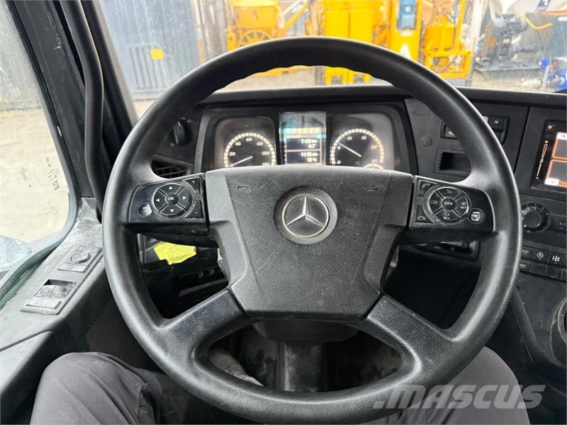 Mercedes-Benz Arocs Kamioni sa kranom