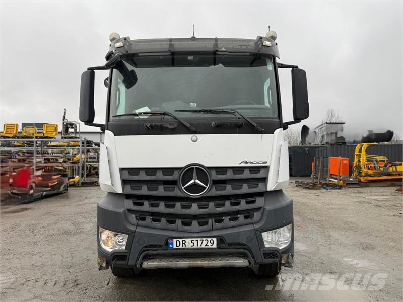 Mercedes-Benz Arocs Kamioni sa kranom
