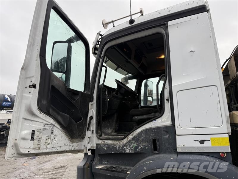 Mercedes-Benz Arocs Kamioni sa kranom