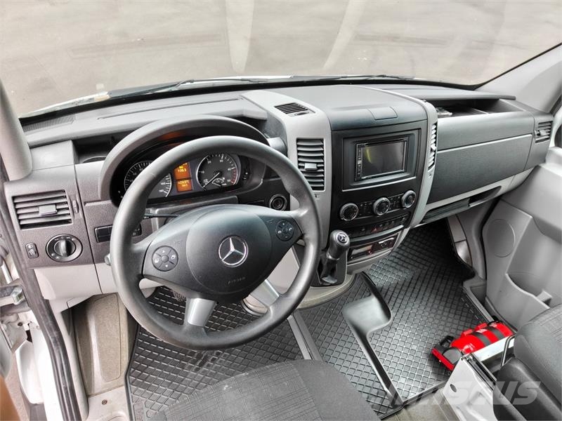 Mercedes-Benz Sprinter Cars