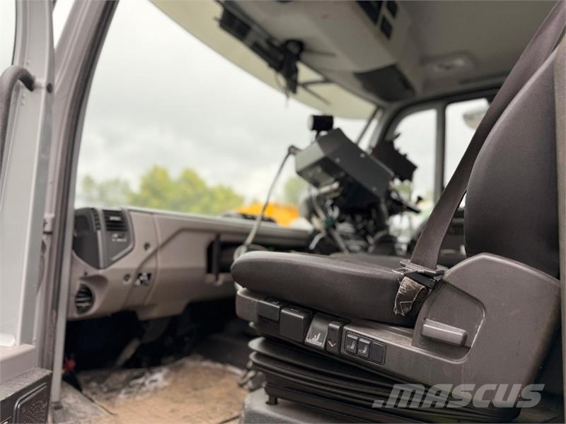 Mercedes-Benz Unimog U423 med Trilety TK36 feieaggregat Other trucks