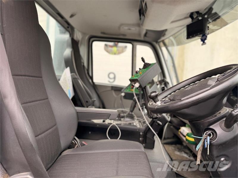 Mercedes-Benz Unimog U423 med Trilety TK36 feieaggregat Other trucks