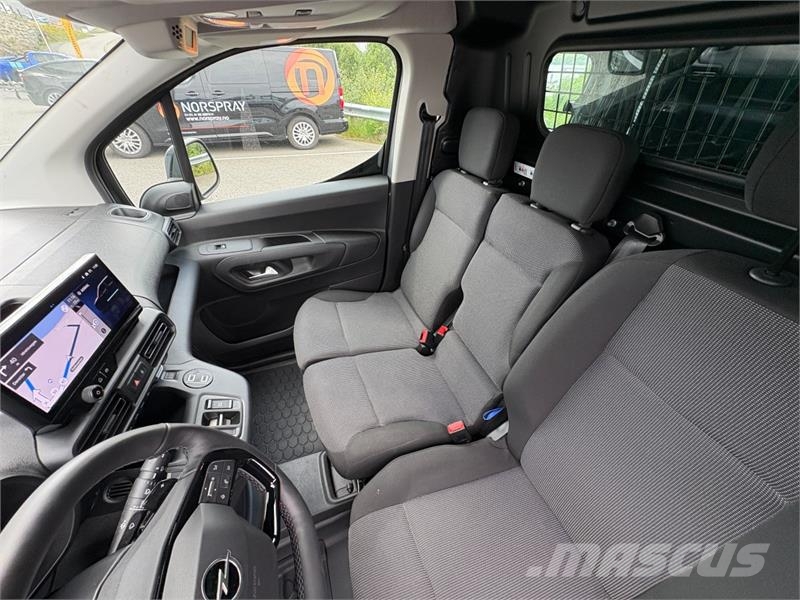 Opel Combo سيارات