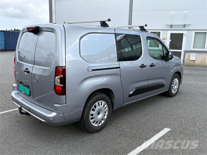 Opel Combo سيارات