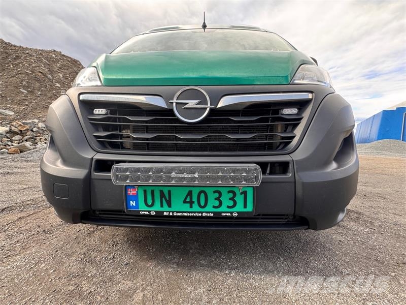 Opel Movano Personbilar