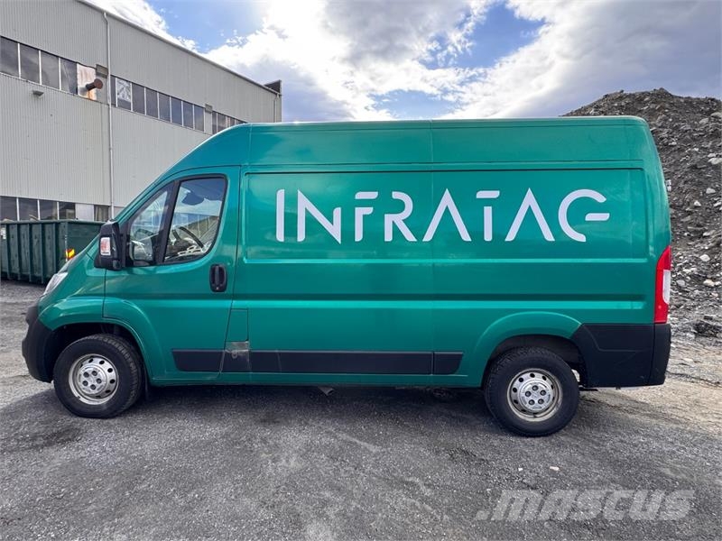 Opel Movano Personbilar