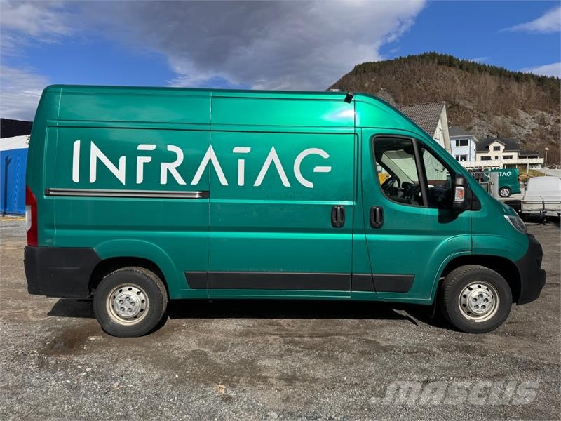 Opel Movano Personbilar