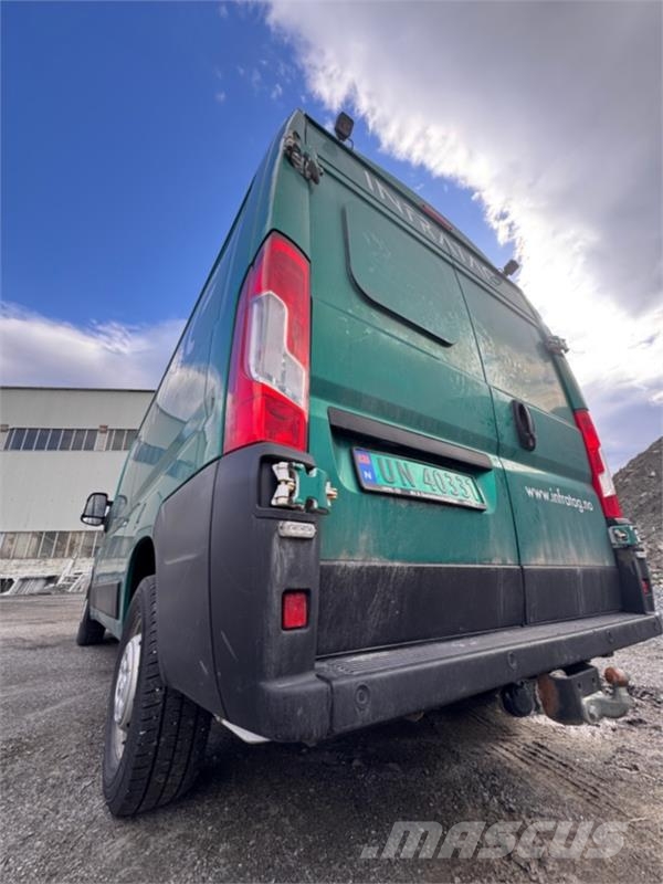 Opel Movano Personbilar