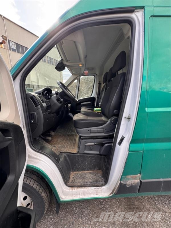 Opel Movano Personbilar