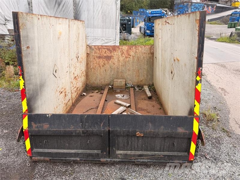  Parti med 18 stk. avfallscontainere 5–10 m³ – åpne مكونات أخرى
