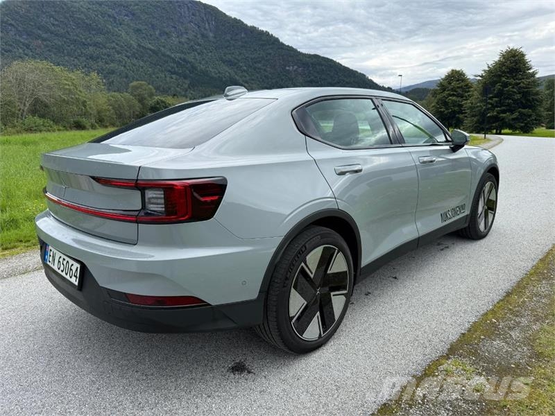  Polestar 2 Cars
