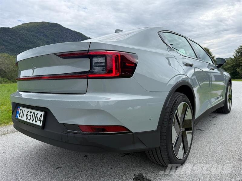 Polestar 2 Cars