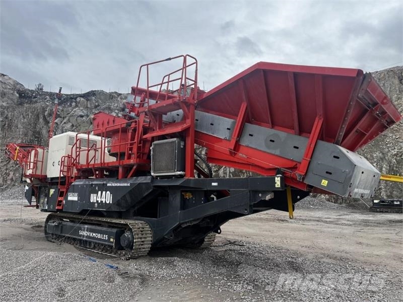Sandvik UH440i mobil konknuser Trituradoras