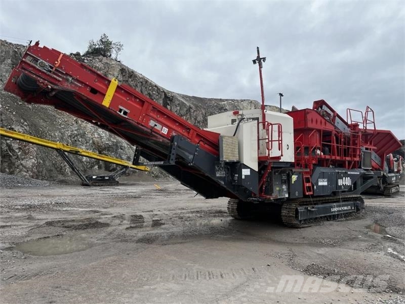 Sandvik UH440i mobil konknuser Trituradoras