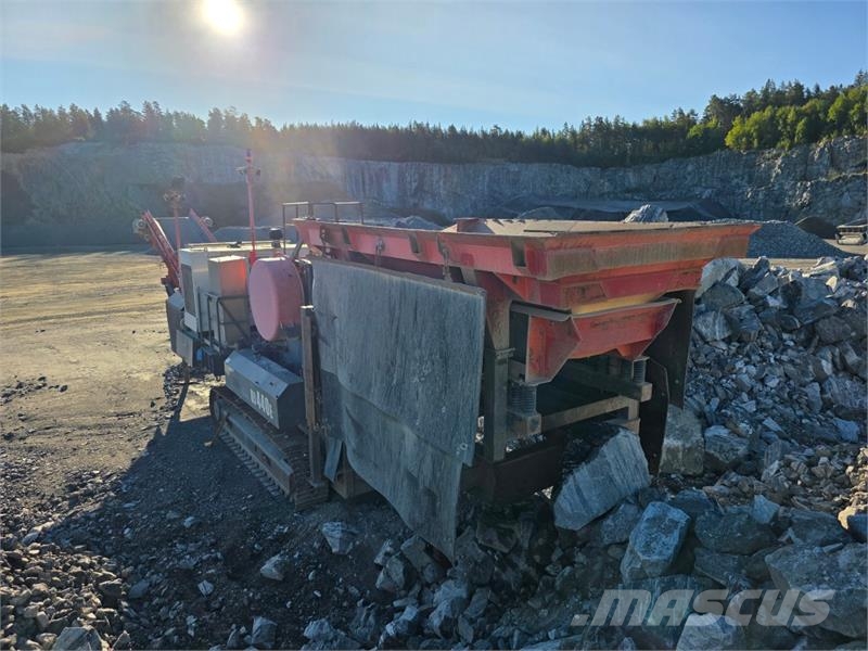 Sandvik UJ440E Trituradoras