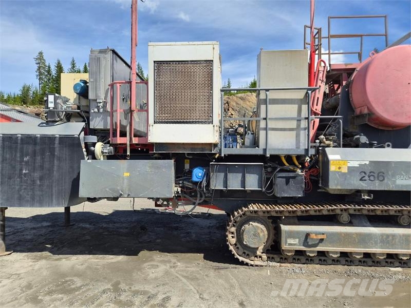 Sandvik UJ440E Trituradoras