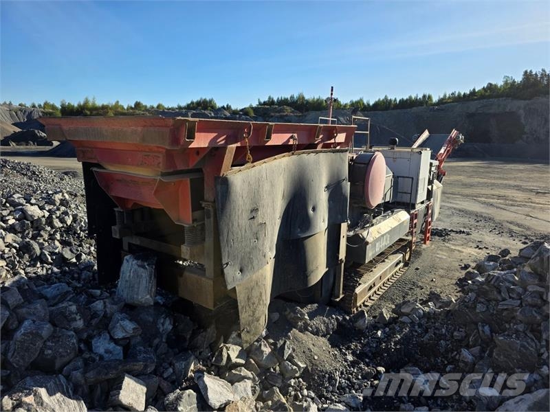 Sandvik UJ440E Trituradoras