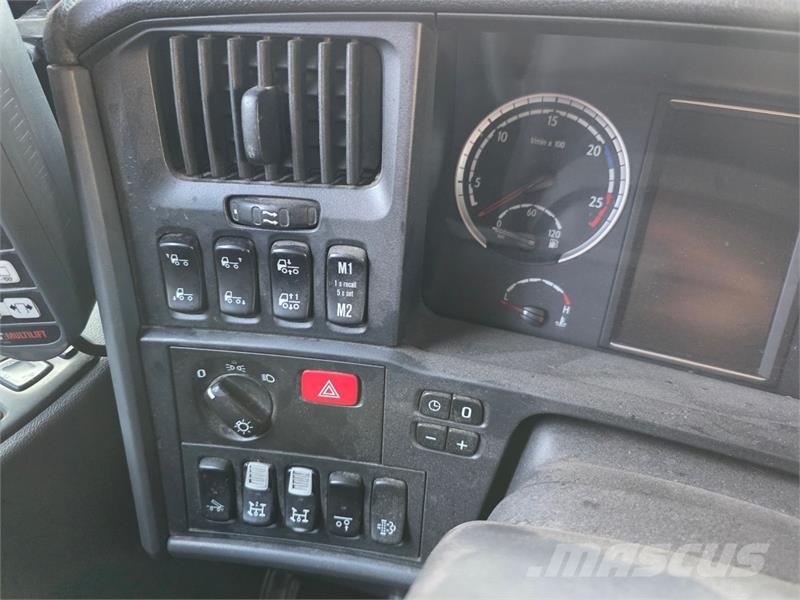 Scania R580 V8 8X4 Krokbil
