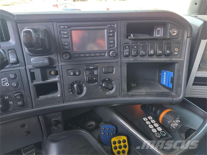 Scania R580 V8 8X4 Krokbil