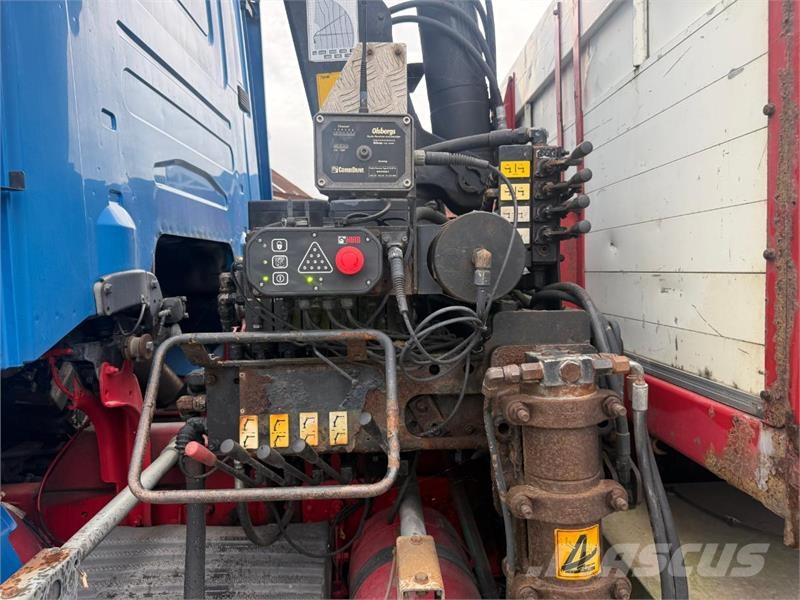 Scania R620 LB 6X2 HNBFH Kamioni sa kranom