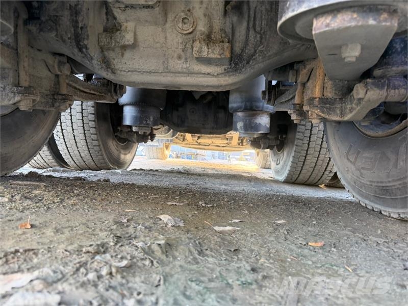 Scania R650 V8 tippbil med Istrail tippkasse Tippbil
