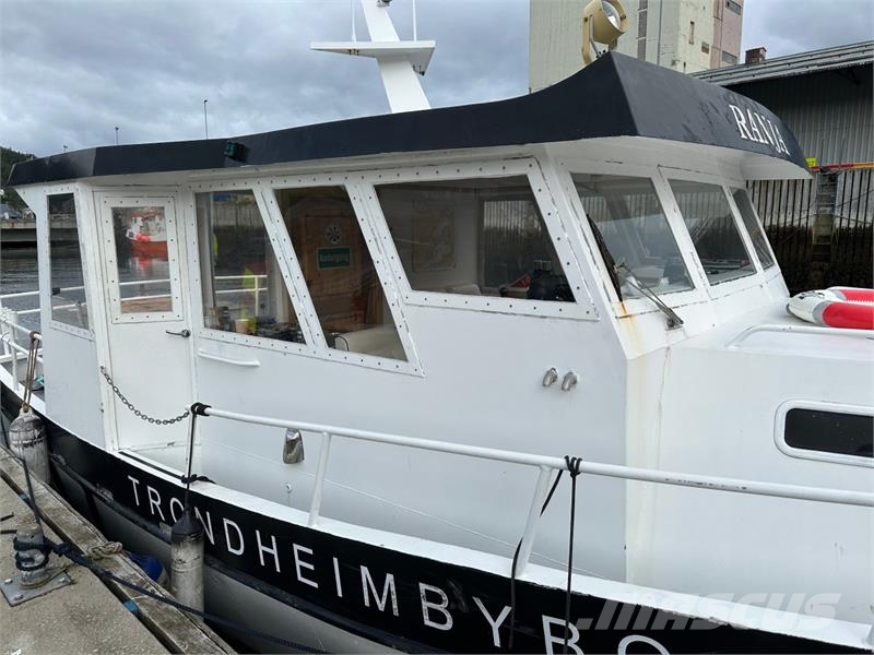 Selvbygget arbeidsbåt «Ranja» | Scania 136 hk | Ba Work boats / barges