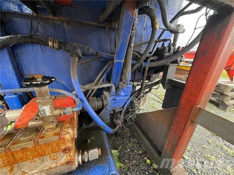 Slamsuger-/høytrykksspyleraggregat m/vakuumpumpe – Other trucks