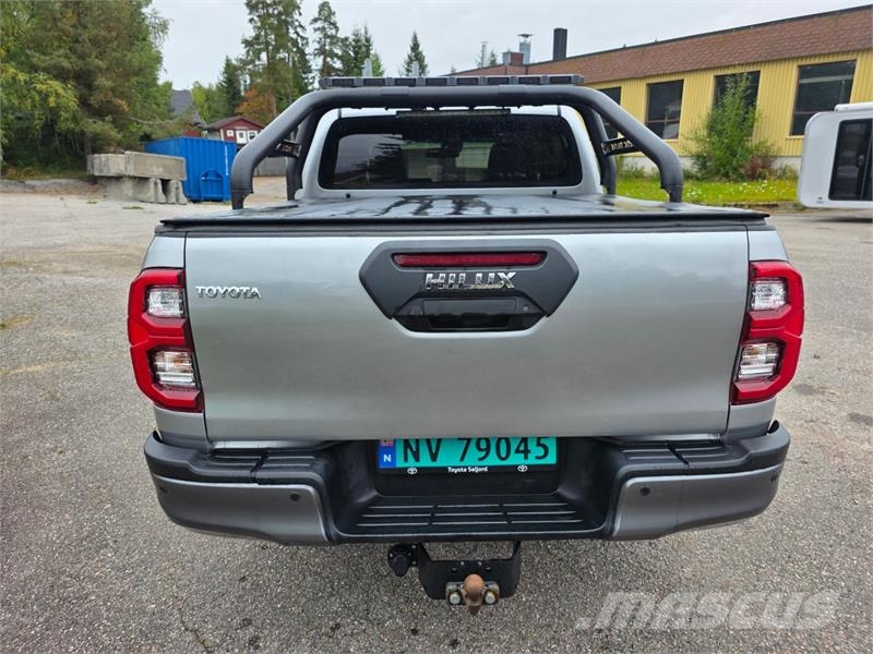 Toyota HiLux Personbiler