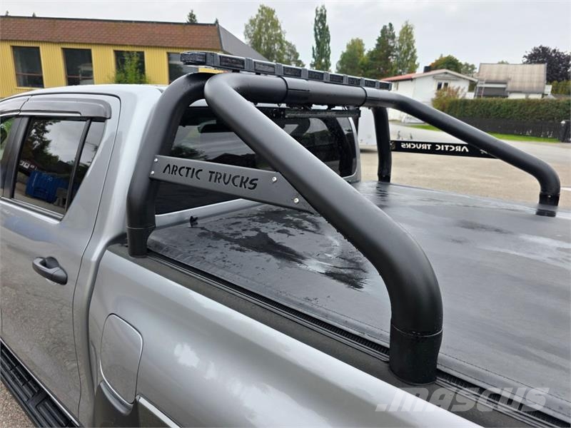 Toyota HiLux Personbiler