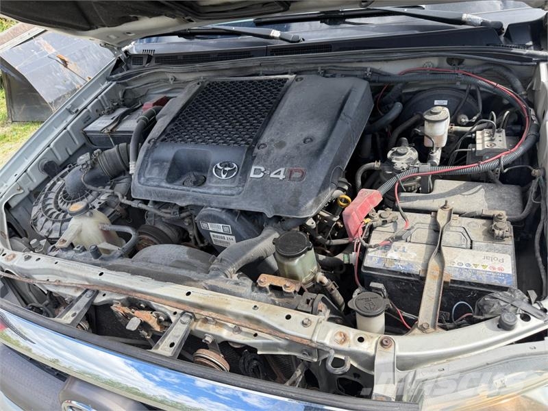 Toyota HiLux Carros