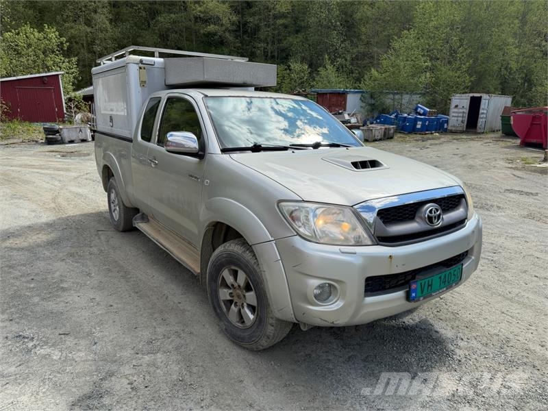 Toyota HiLux Carros