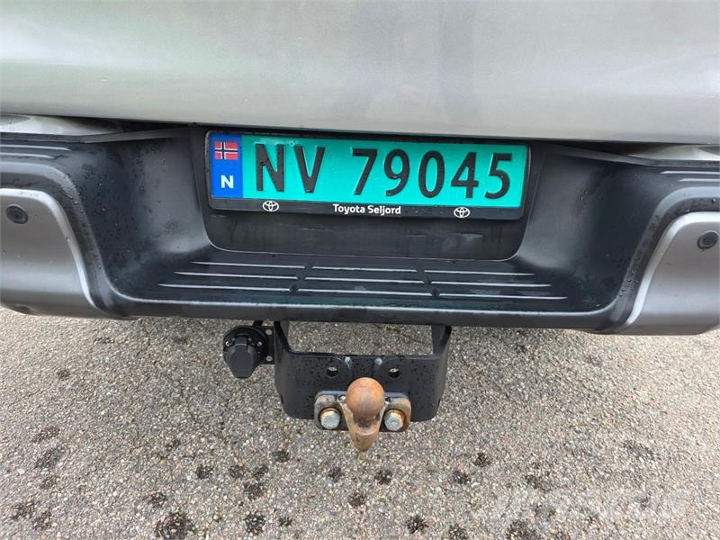 Toyota HiLux Personbiler