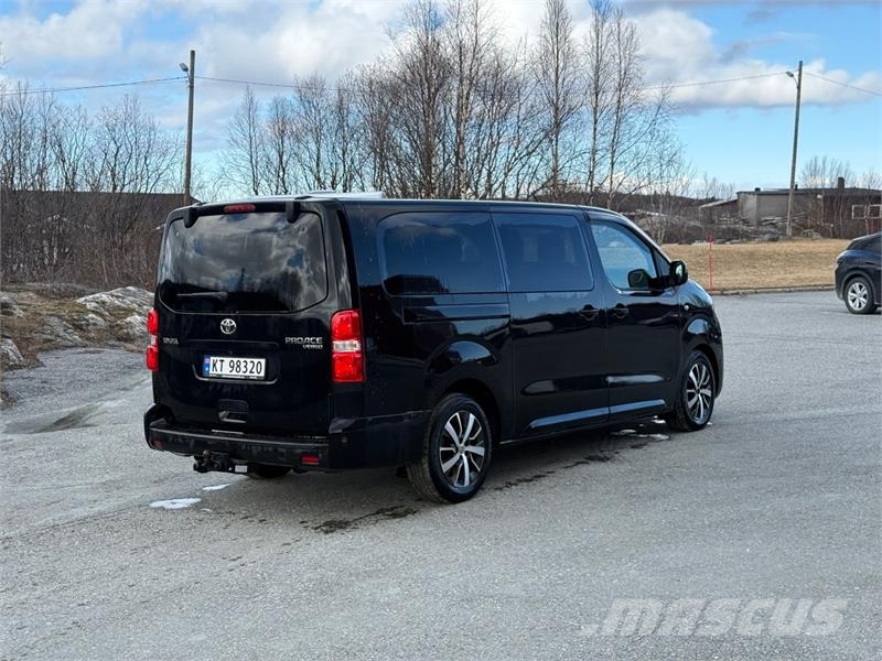 Toyota Proace Verso Automobili