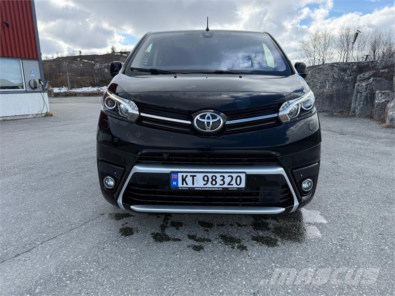 Toyota Proace Verso Automobili