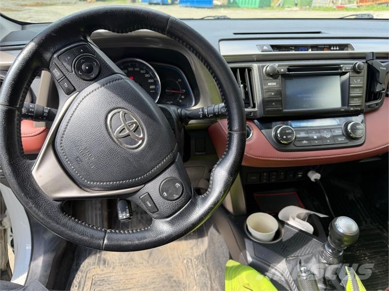 Toyota RAV4 Carros