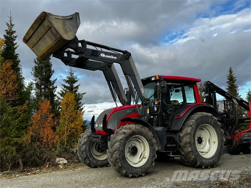 Valtra N141 الجرارات
