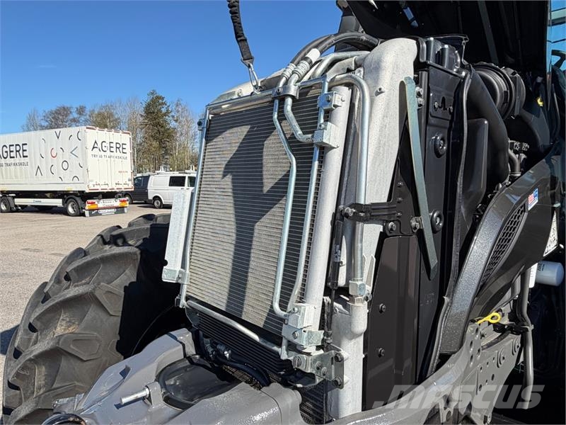 Valtra UNLIMITED T174 - TWINTRACK - SKOGSRIGG - FRONTHYDR Traktori