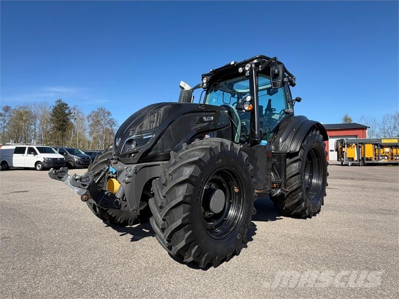 Valtra UNLIMITED T174 - TWINTRACK - SKOGSRIGG - FRONTHYDR Traktori